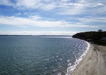 Don’t miss a colorful autumn sunset cruise on the Peconic Bay on the North Fork Sept 27 featuring wines, a raw bar, cheese, and charcuterie.