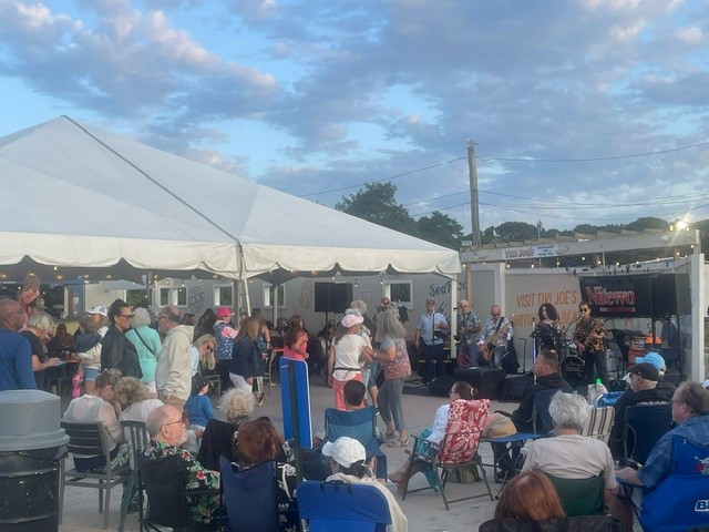 Live music at Tiki Joe’s during the Meschutt Beach Car Show