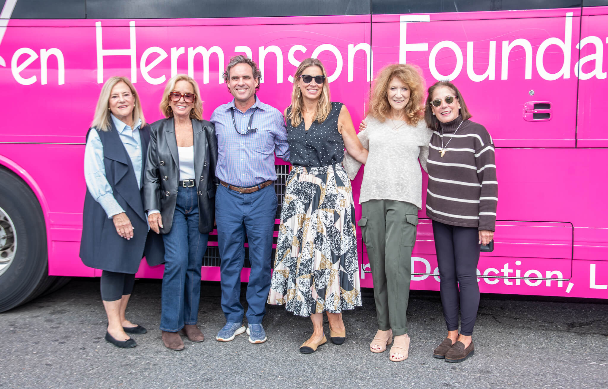 Cathy Tweedy, Ann Ciardullo, Geoff Lynch, Amanda Frazer, Julie Ratner, Mady Schulman (Lisa Tamburini) - Ellen Hermanson Foundation and Hampton Jitney