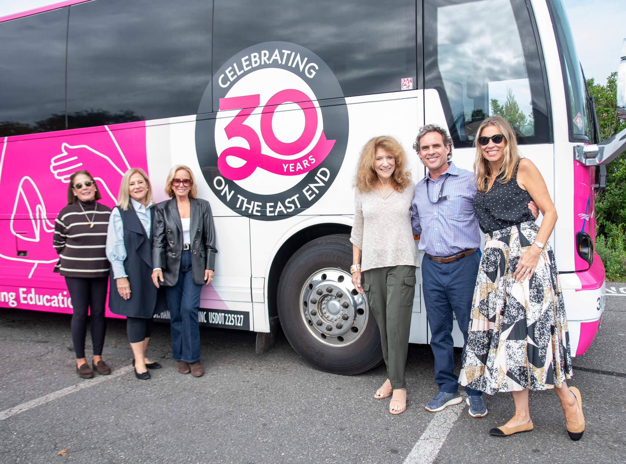 Mady Schuman, Cathy Tweedy, Ann Ciardullo, Julie Ratner (Co-Founder and Chair), Geoff Lynch (Pres. Hampton Jitney), Amanda Frazer (Lisa Tamburini) - Ellen Hermanson Foundation and Hampton Jitney