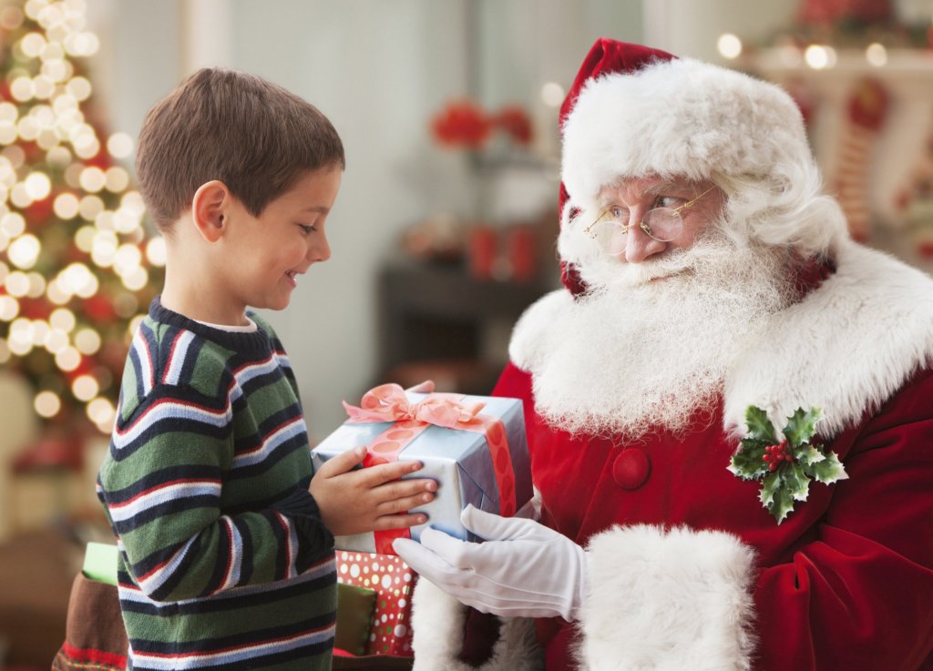 It's that time of year – for kids to have brunch with Santa Claus and tell him what you want this year.