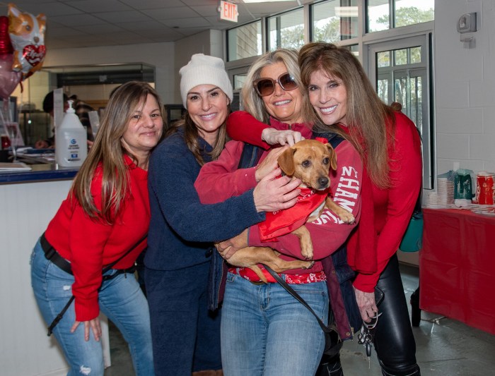 Wendy Karyo, Tali Waxman, Renee Schlather, Jill Rappaport at Southampton Animal Shelter