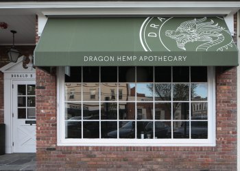 Dragon Hemp Apothecary storefront in Sag Harbor